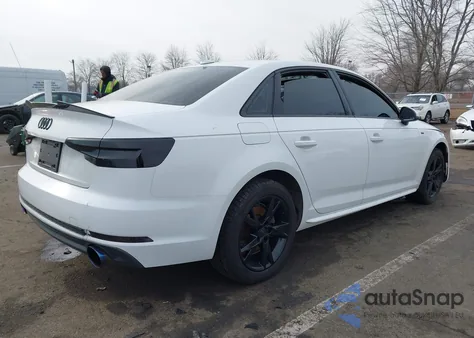2018 Audi A4 2.0T Tech Ultra Premium/2.0T Ultra Premium z USA, uszkodzony, nr VIN WAUKMAF48JN010418
